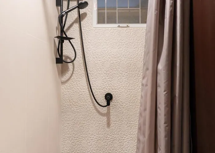 1br 1sfb 1ba 5 Min Mrt Chinatown Vista House アパート